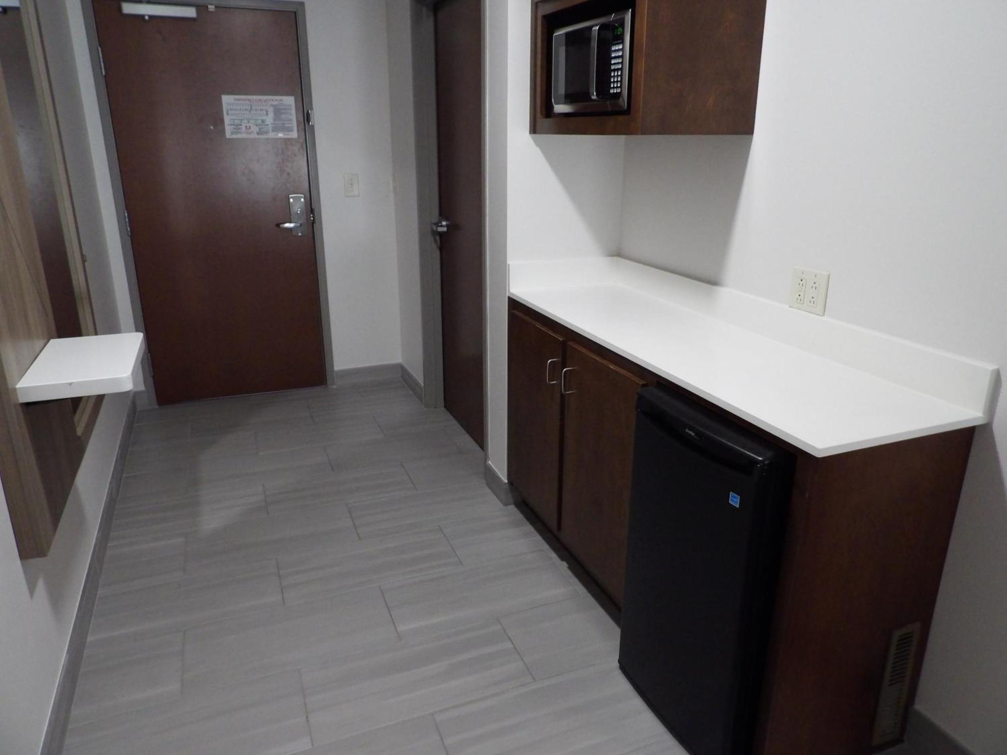 Holiday Inn Express & Suites - Huntsville Airport By Ihg Madison Eksteriør bilde