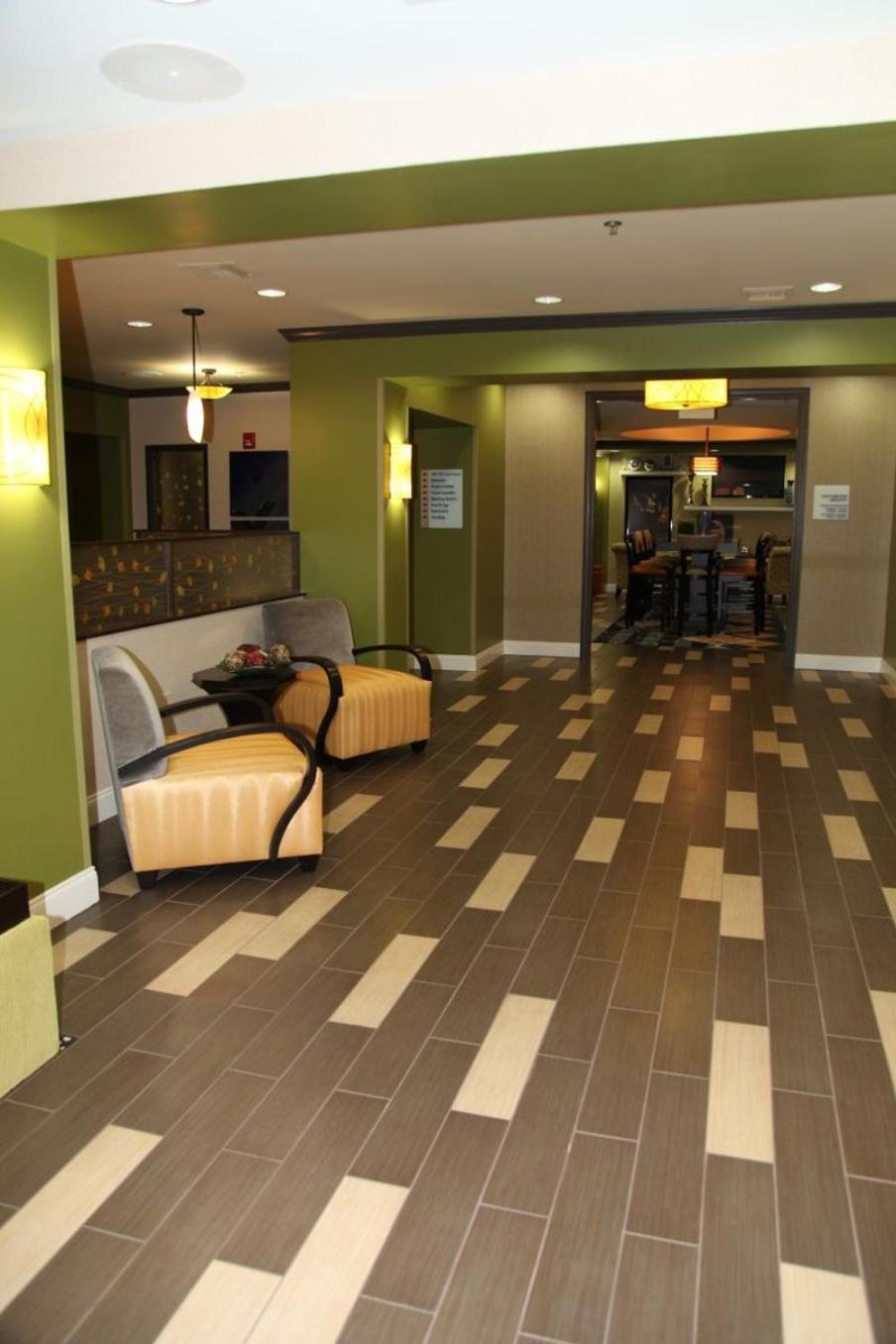 Holiday Inn Express & Suites - Huntsville Airport By Ihg Madison Eksteriør bilde