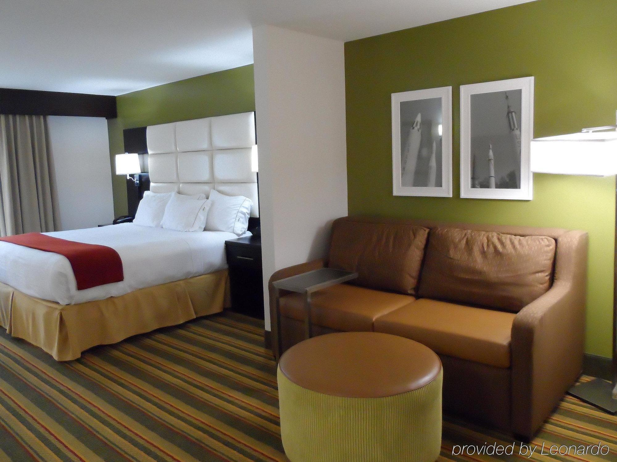 Holiday Inn Express & Suites - Huntsville Airport By Ihg Madison Eksteriør bilde